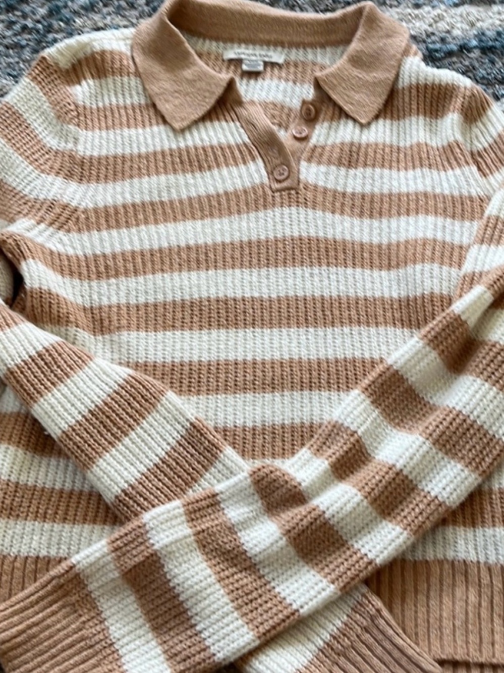American Eagle Outfitters Striped Polo V-Neck Sweater in Cream and Tan